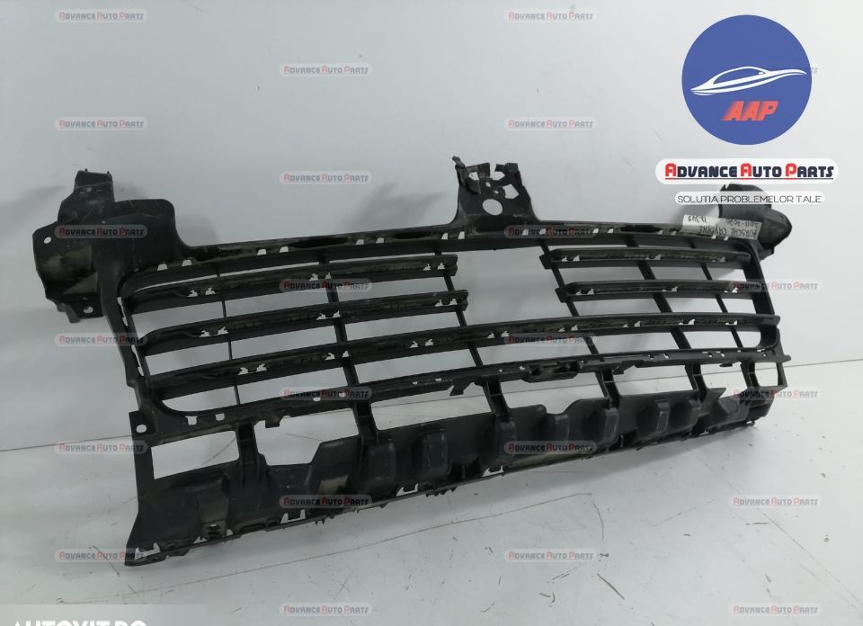 Централна решетка с Диструник оригинална Порше Каен / Porsche Cayenne