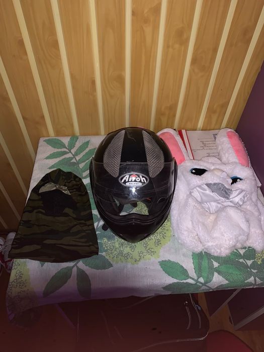 Casca moto cu cagula și husa este negociabila