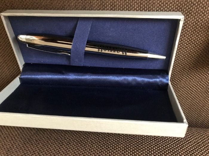 Продавам чисто нови маркови комплекти с химикали