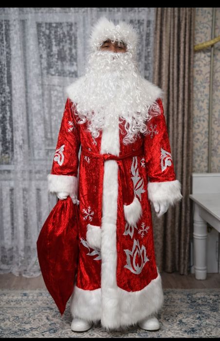 Сдам в аренду костюм Снегурочки и Деда мороза