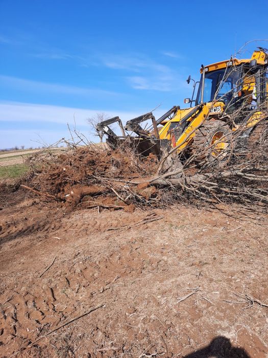 Buldoexcavator de inchiriat !