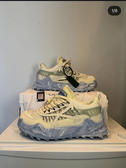 Vând Off-White noi