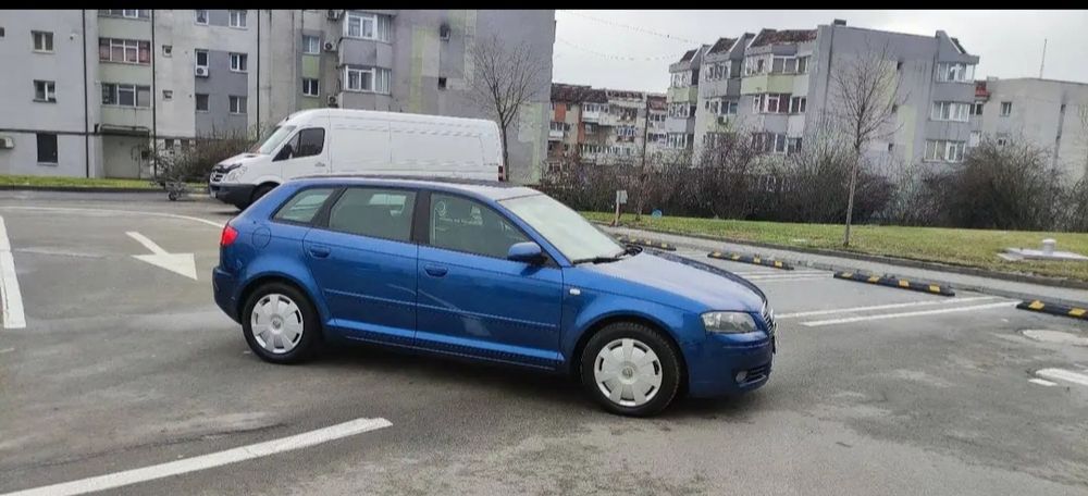 Vând Audi A3 2.0 TDI ,un singur ax,6+1 trepte.