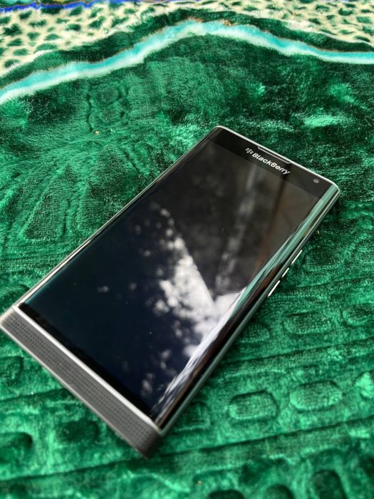 BlackBerry Limited из Америки