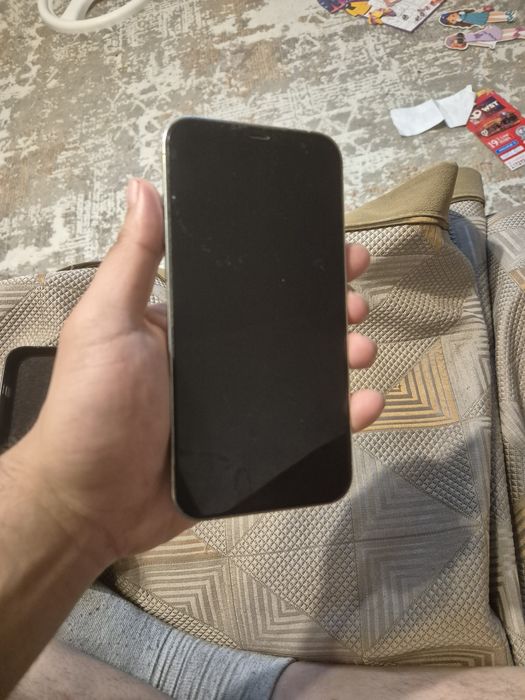 Продам Айфон 12 PRO MAX в идеальном состоянии