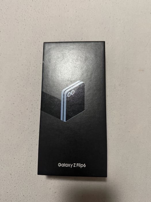 Samsung Galaxy Z Flip 6