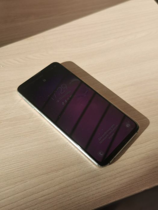 Продам самсунг с10е,айфон 12 iPhone Samsung