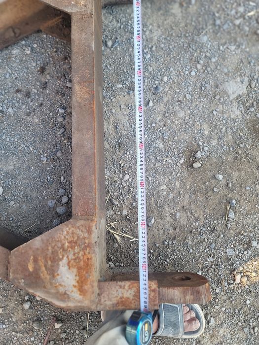 Дышло прицепа усилинний