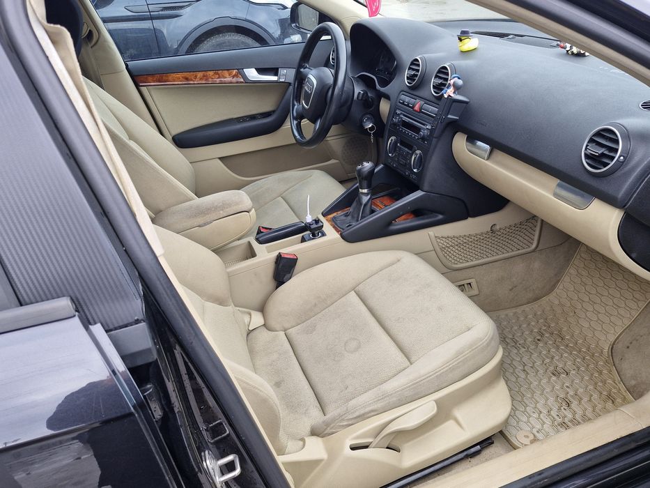 Vând Audi A3 1.6 fsi