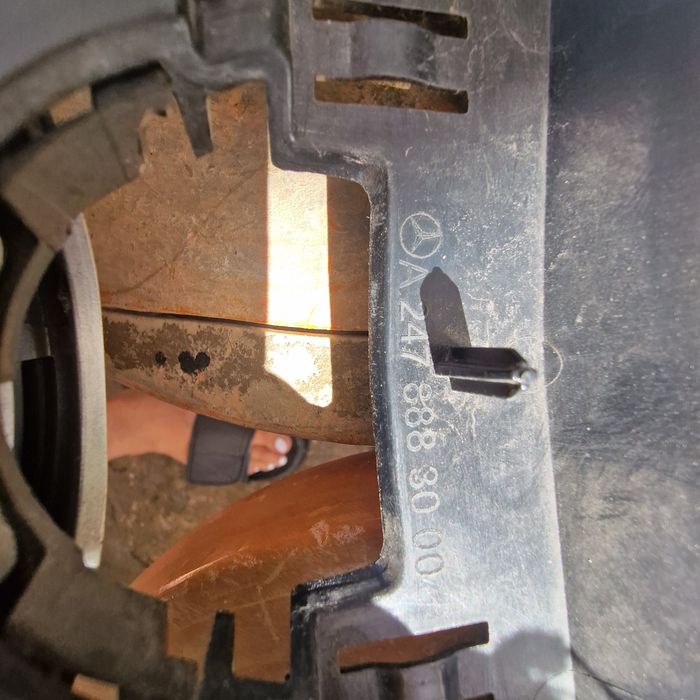 Mercedes Benz B A247  2020 решетка