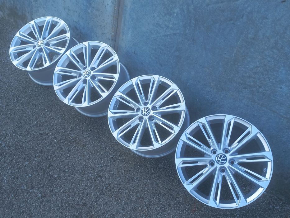 18"Verona 8j et35 Vw Golf Passat Tiguan Touran Caddy T-Roc Seat Skoda Чисто Нови.