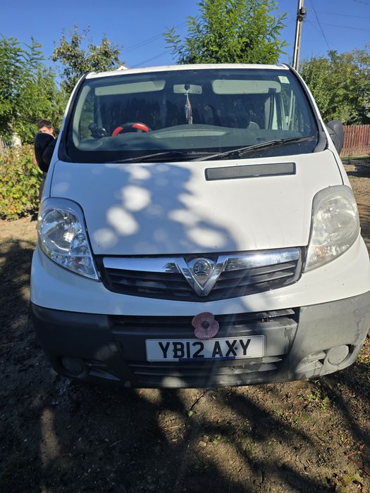 Opel Vivaro Volan Dreapta