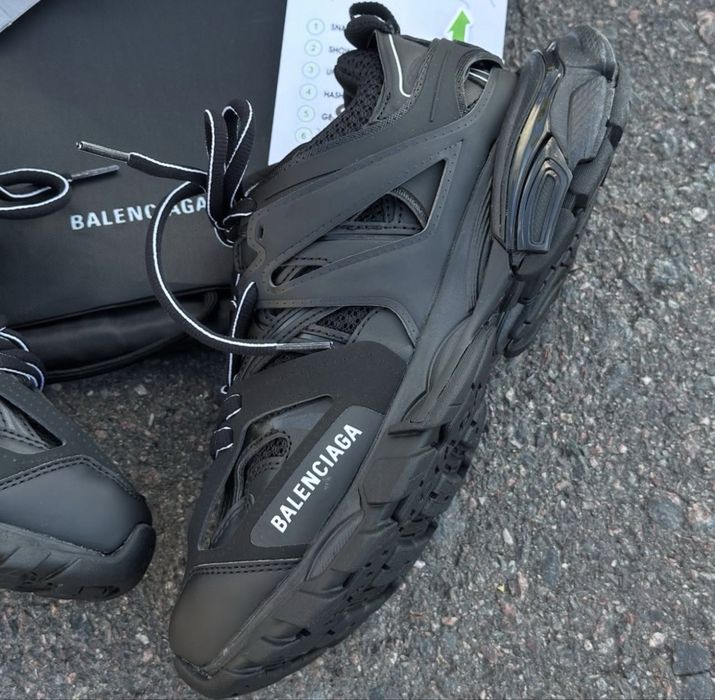 Balenciaga Track