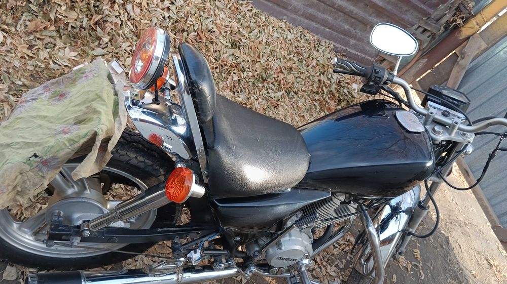 Мотоцикл даелим 125