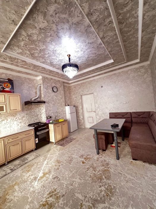 Yakkasaroy Oybek metrosi yaqinida maklersiz kvartira