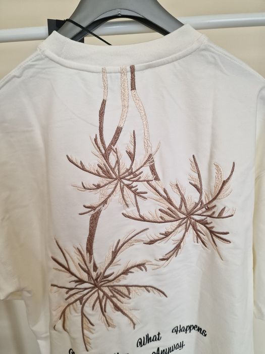 Страхотни тениски , овърсайз,  унисекс 
INFINGTER 
Най-висок клас материя и
изработка
Размери  S M L XL 2XL 
Всеки един артикул разполага с QRкод за
п