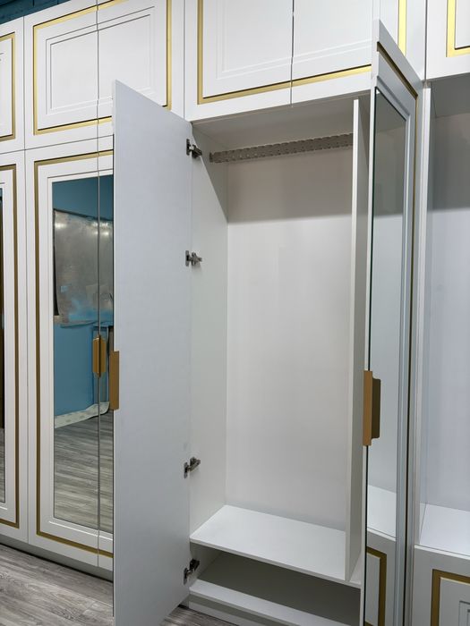 Продам шкаф для прихожей