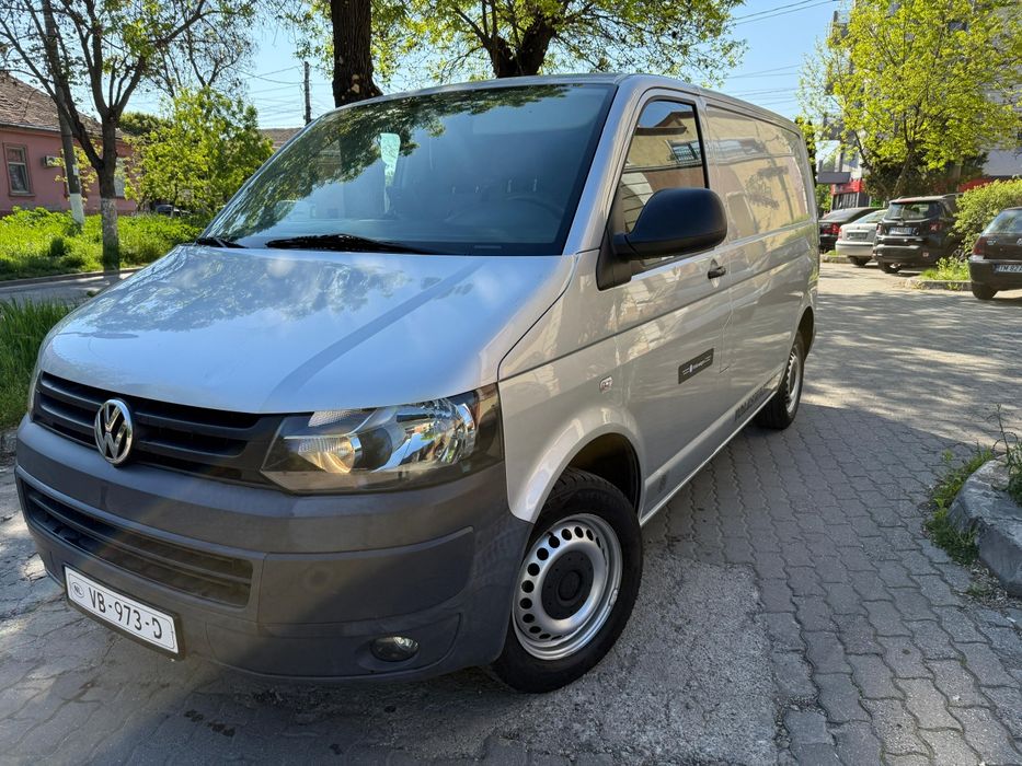 VW. Transporter mod 2014 Facelif Clima. Pilot.3 locuri +Marfa