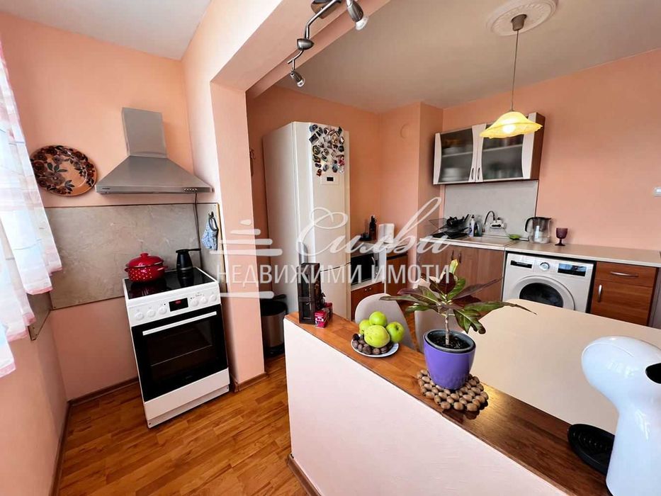 Продава се Тристаен апартамент в Шумен, Тракия - 76 кв.м за 1777 €/кв.м - Снимка #11