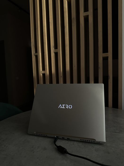 Игровой ноутбук Aero 16