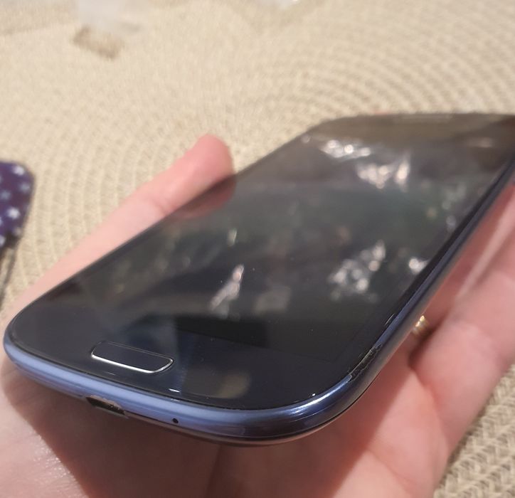 Vând Samsung S3 Neo de colectie.Pret 180 ron