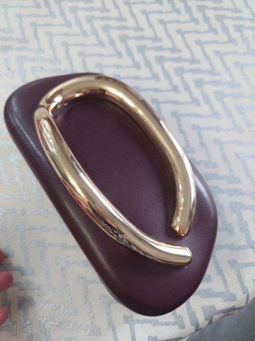 Продам сумку клатч