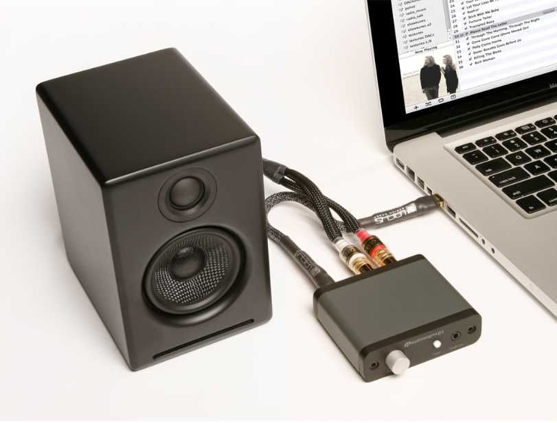 Audioengine D1 DAC/Amplificator Portabil