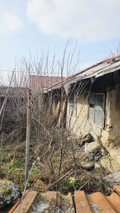 Продавам къща в село Врнчан