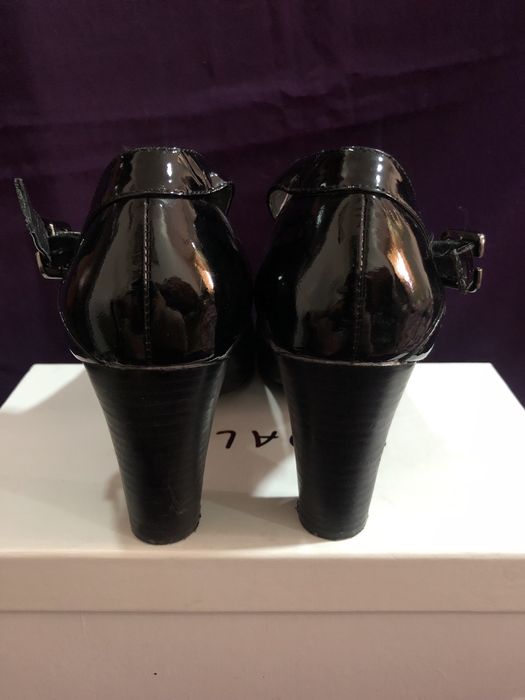 Туфли 40 размер оригинал