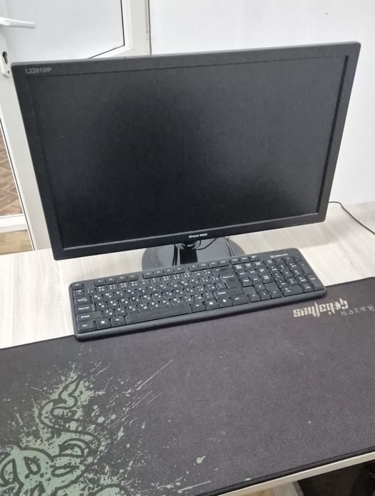 Продается компьютер со столом