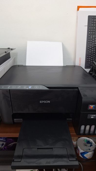 Epson L3250 deyarli yangi