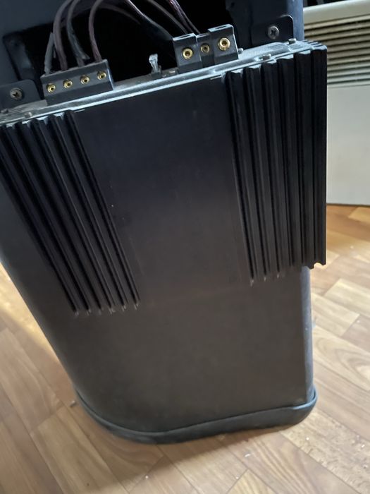 Продам саббуфер + Усилитель