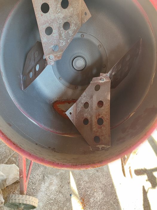 Бетономашалка Алтеко