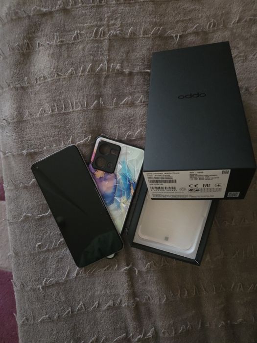 Продам телефон OPPO Reno7