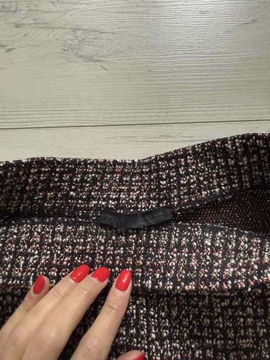 Чисто нова пола Zara