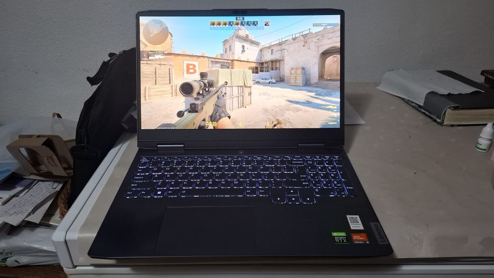 Laptop GAMING ULTRA 2026 Lenovo LOQ Ryzen 5 7640HS RTX 4060 8GB cu CS2