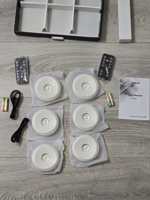Set 6 lămpi Puck LED sub dulap, reîncărcabile + telecomandă – Albe