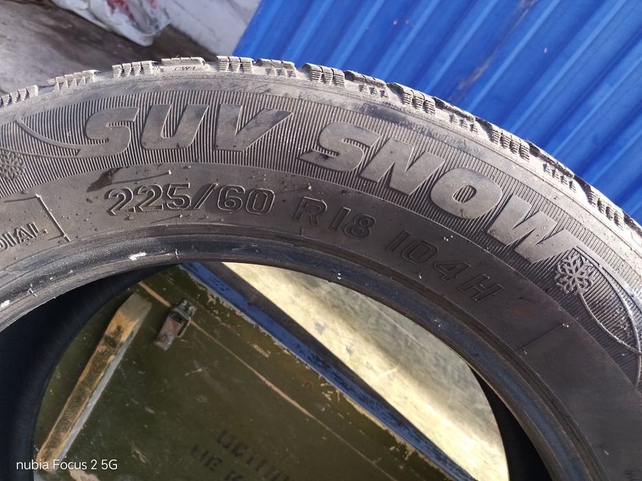 Продам резину 225/60/18