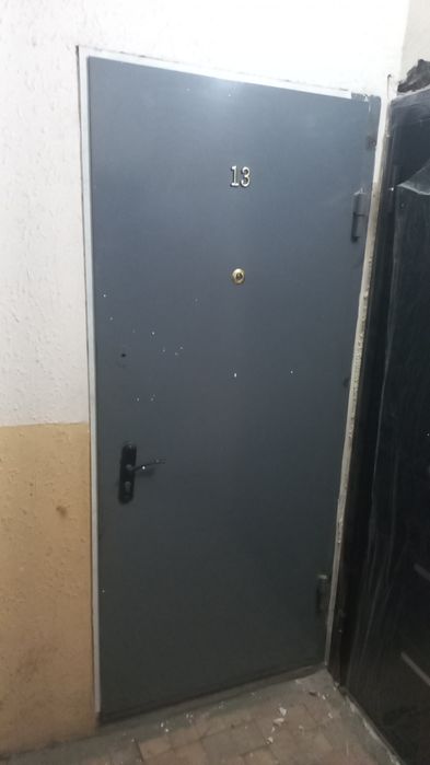 Eshik sotaman standart 86/205 razmer