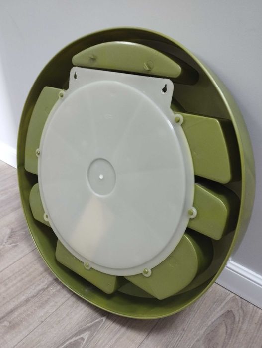 Зеркало настенное с полками