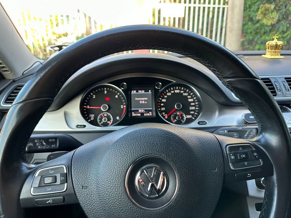 Passat break 2.0 tdi dsg 140 cai  an 2013. Preț neg.