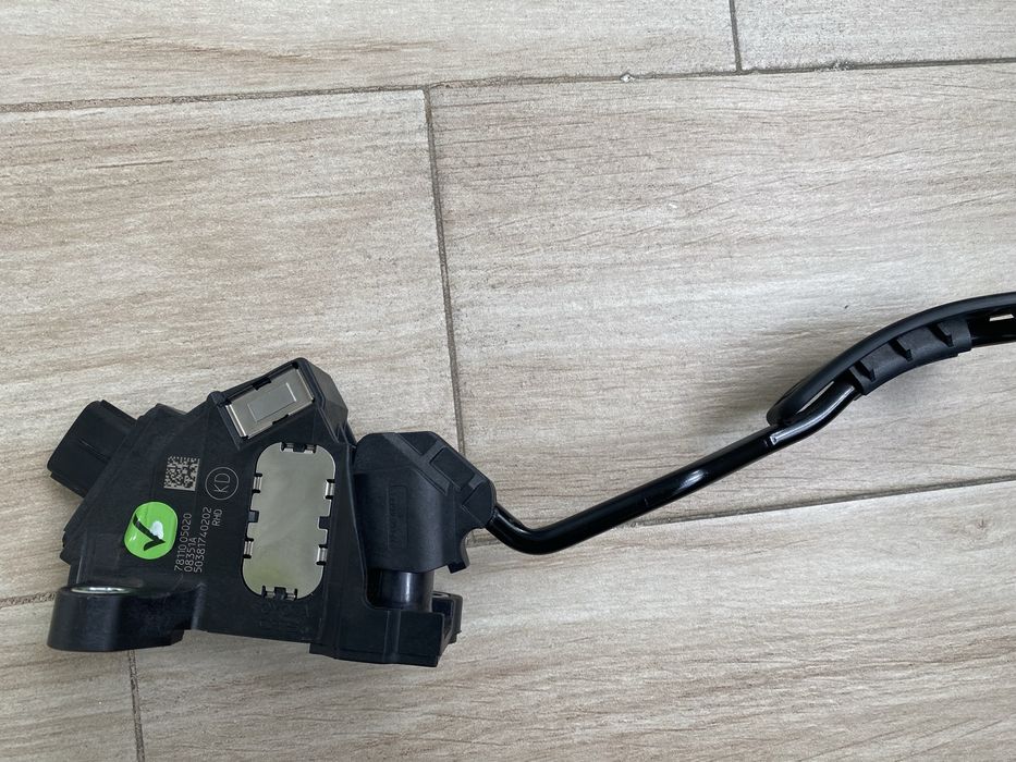 Педал за газта за Тойота Авенсис