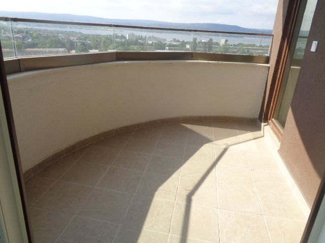 Продава се Тристаен апартамент в Варна, Трошево - 115 кв.м за 2174 €/кв.м - Снимка #15