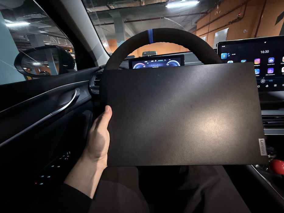 Lenovo ноутбук продается срочно