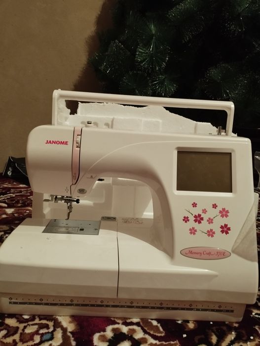 Новая Компьютерная швейная машинка