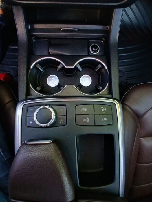 Mercedes ML350 Идеальная 2012 год