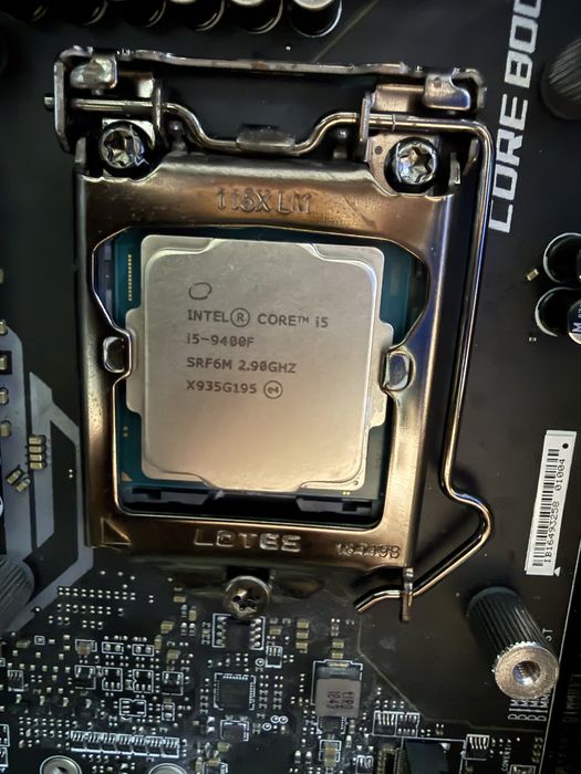 Desktop PC intel i5 9400F 250ssd, 16gb Ram Strix 1060 6gb