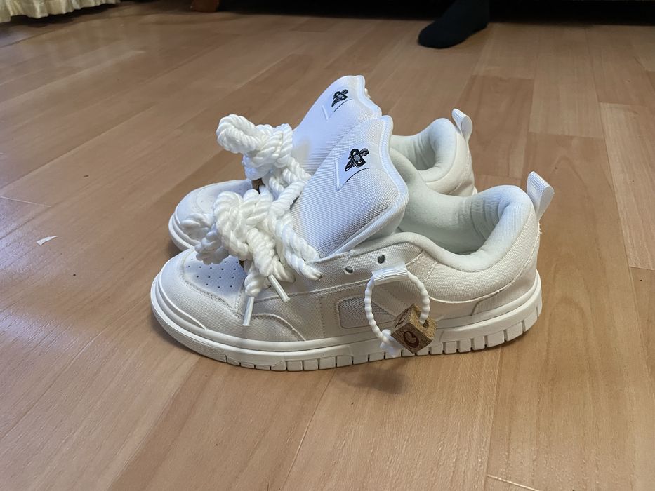 Нрвый кросовки