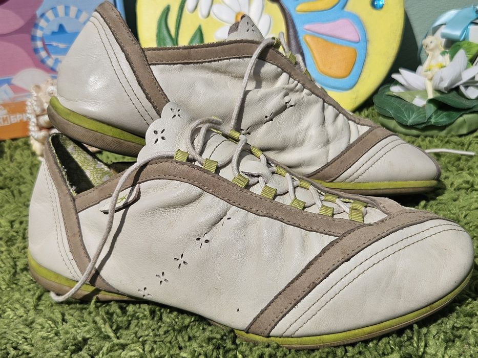 Reebok спортни обувки от кожа N38