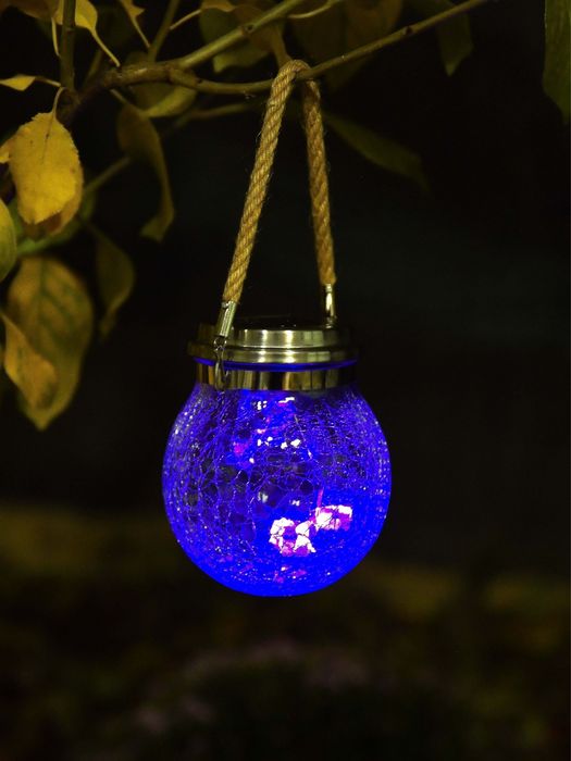 Садовый светильник на солнечных батареях